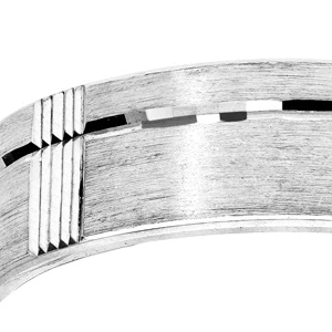 Alliance En Argent Rhodié Satiné 6mm Avec 5 Sillons Réguliers Et Une Rainure Brillante 2 Alliance En Argent Rhodié Satiné 6mm Avec 5 Sillons Réguliers Et Une Rainure Brillante – Image 2